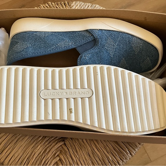 BRAND NEW IN BOX SIZE 8 DENIM LUCKY BRAND GIMMONY - Picture 4 of 6